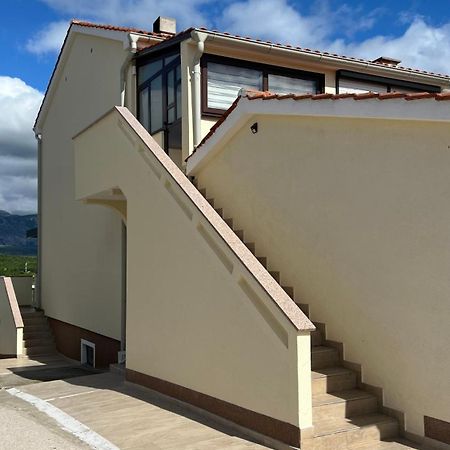 Ela I Gabi Omišalj Exterior foto